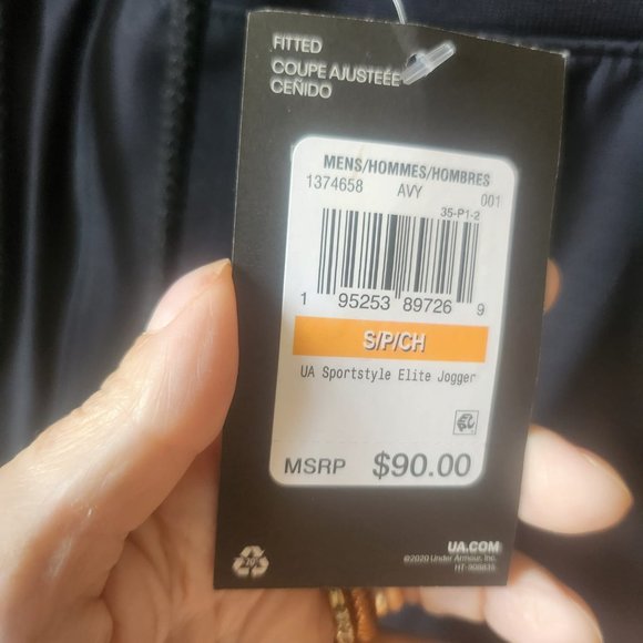 UNDER ARMOUR MEN'S FITTED JOGGERS SIZE SMALL RV $90 BLACK ~ NWT - Picture 3 of 4